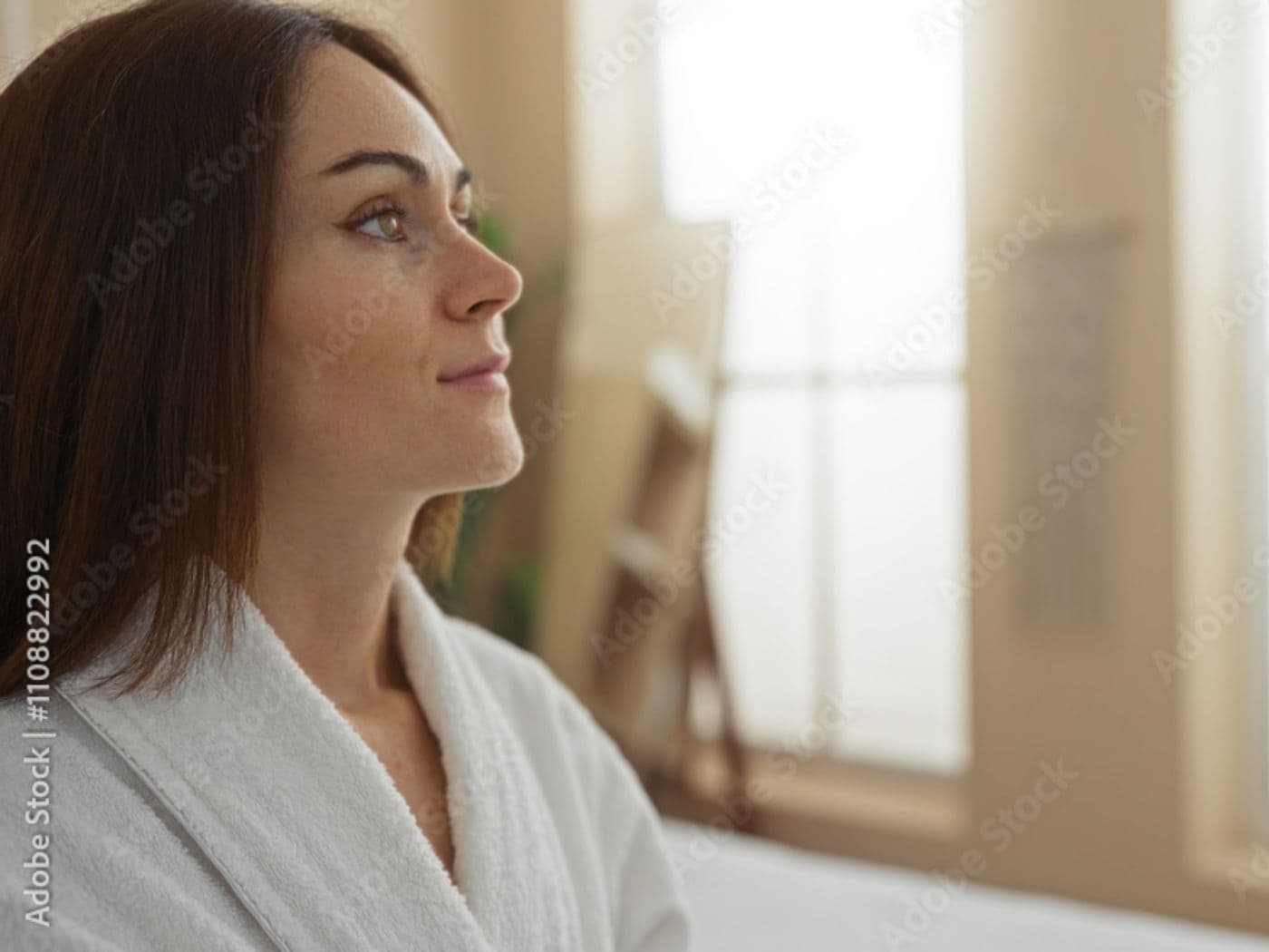 Rostro natural en una evaluación de medicina estética facial